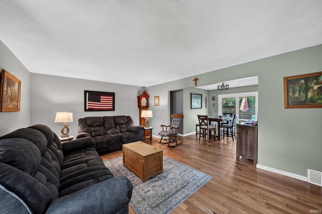 53449 Martin Lane, South Bend, IN 46635