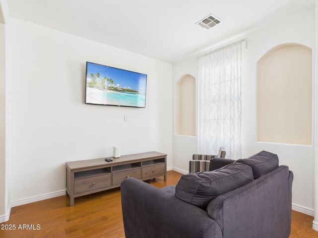 2326 W SLEEPY RANCH Road, Phoenix, AZ 85085