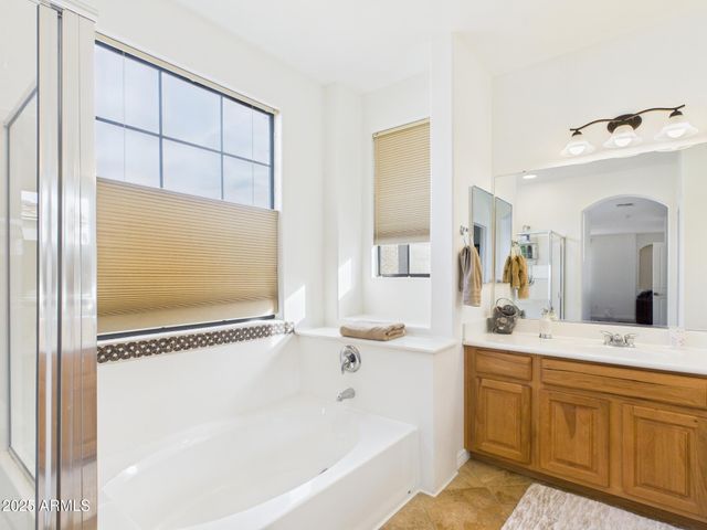 2326 W SLEEPY RANCH Road, Phoenix, AZ 85085