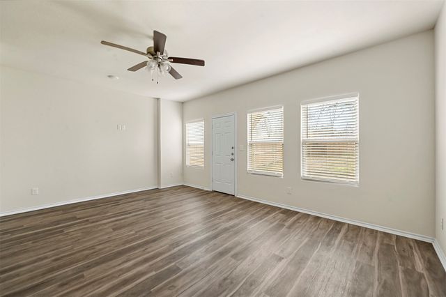 601 Thomas Street 1, Bonham, TX 75418