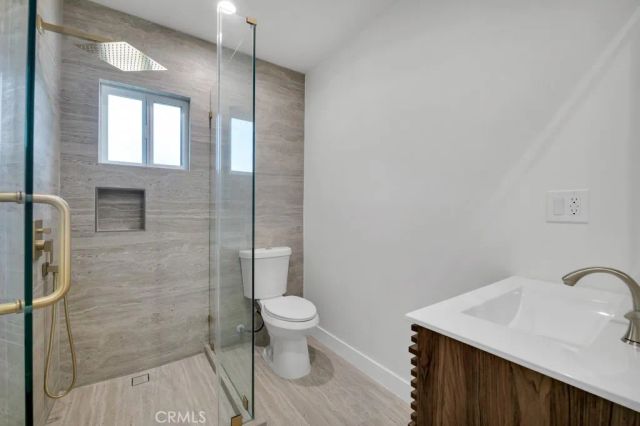 6156 Colbath, Valley Glen, CA 91401