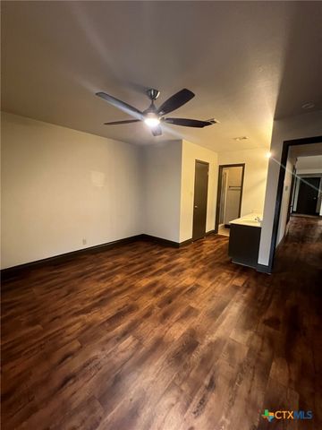 46 Oak Villa Road, Canyon Lake, TX 78133