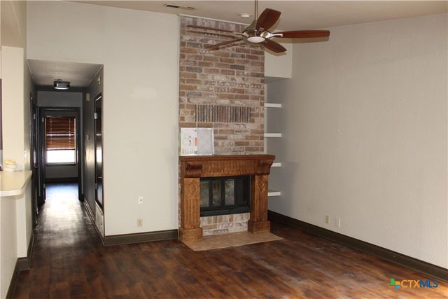 46 Oak Villa Road, Canyon Lake, TX 78133