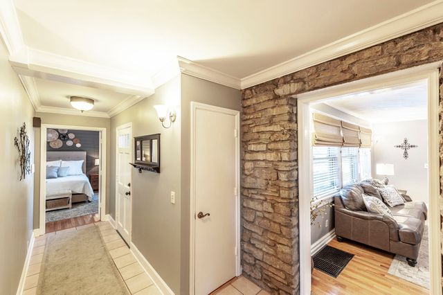 1745 Saundersville Rd, Hendersonville, TN 37075