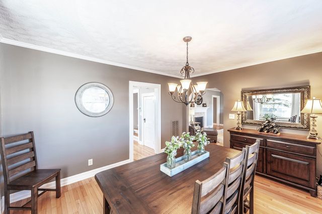 1745 Saundersville Rd, Hendersonville, TN 37075