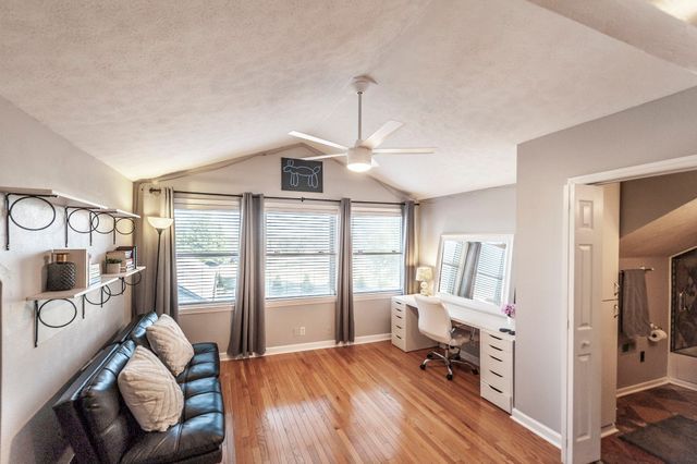1745 Saundersville Rd, Hendersonville, TN 37075