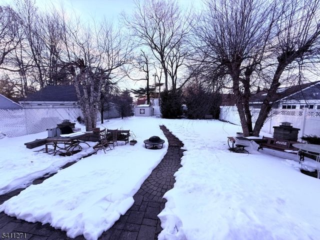 820 W 8Th St, Plainfield City, NJ 07063