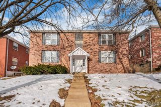 10045 Puttington Drive, Lakeshire, MO 63123