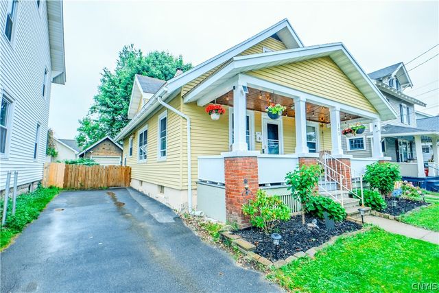 105 Dryden Avenue, Utica, NY 13502