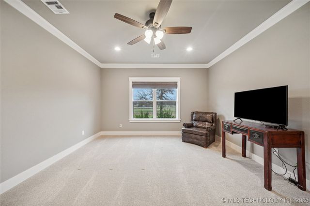 1255 N 4428 Road, Salina, OK 74365