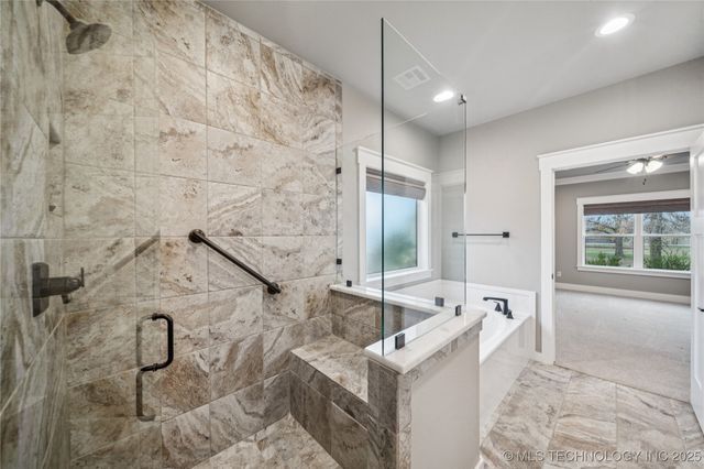 1255 N 4428 Road, Salina, OK 74365