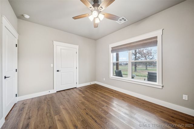 1255 N 4428 Road, Salina, OK 74365