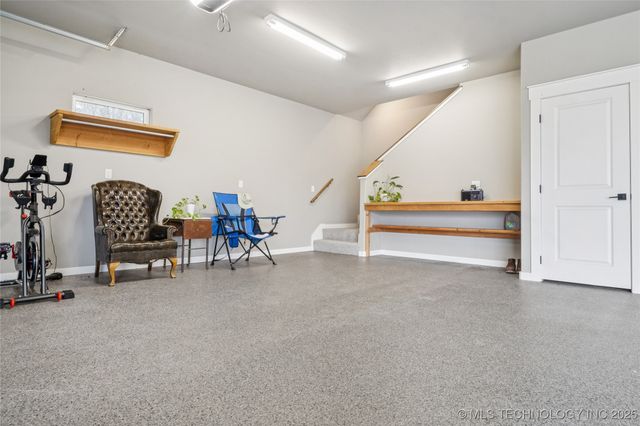 1255 N 4428 Road, Salina, OK 74365