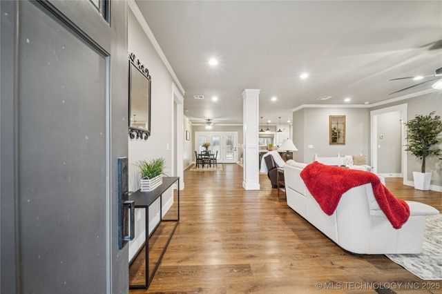 1255 N 4428 Road, Salina, OK 74365