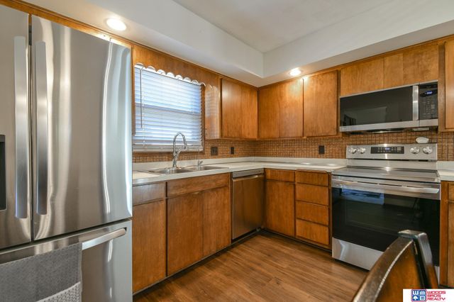 1911 Ammon Avenue, Lincoln, NE 68505