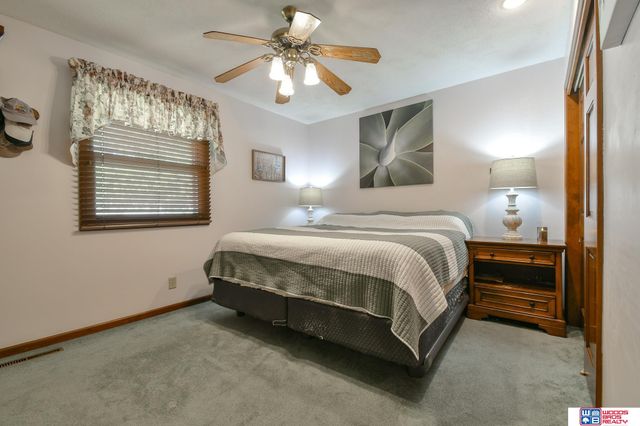 1911 Ammon Avenue, Lincoln, NE 68505