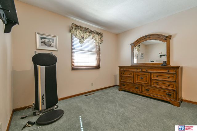 1911 Ammon Avenue, Lincoln, NE 68505