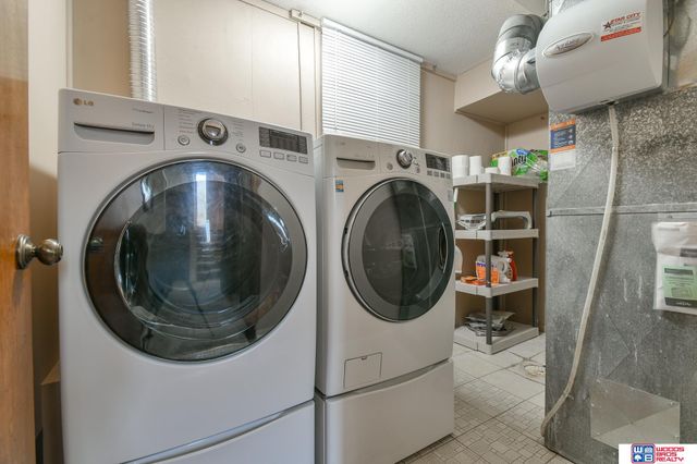 1911 Ammon Avenue, Lincoln, NE 68505