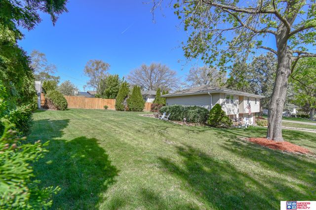 1911 Ammon Avenue, Lincoln, NE 68505