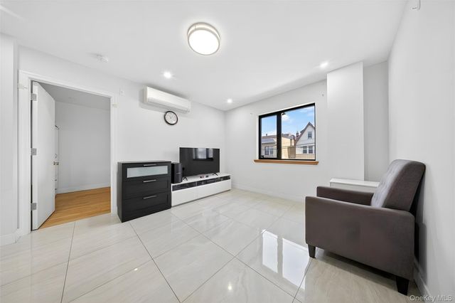 14538 34th Avenue 2E, Flushing, NY 11354