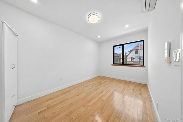 14538 34th Avenue 2E, Flushing, NY 11354