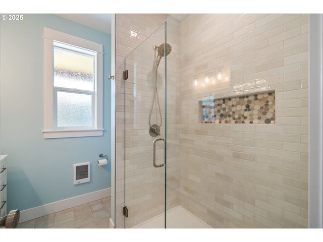 32996 PACIFIC BELLEVUE Ln, Warrenton, OR 97146