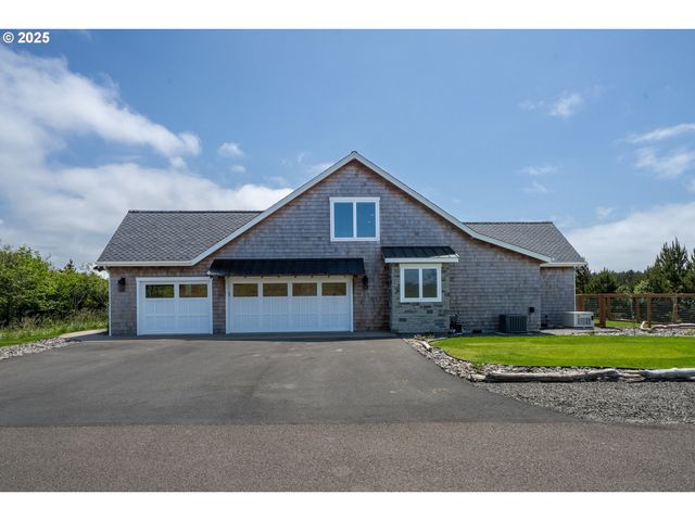 32996 PACIFIC BELLEVUE Ln, Warrenton, OR 97146