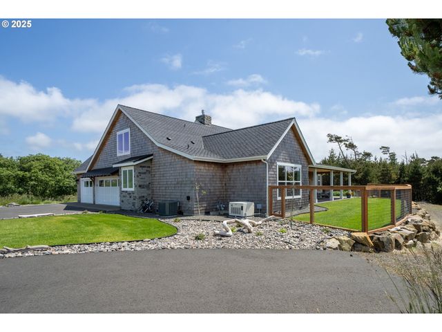 32996 PACIFIC BELLEVUE Ln, Warrenton, OR 97146