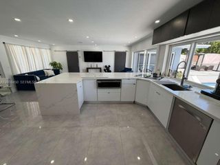 1030 NW 87th St 0, Miami, FL 33150