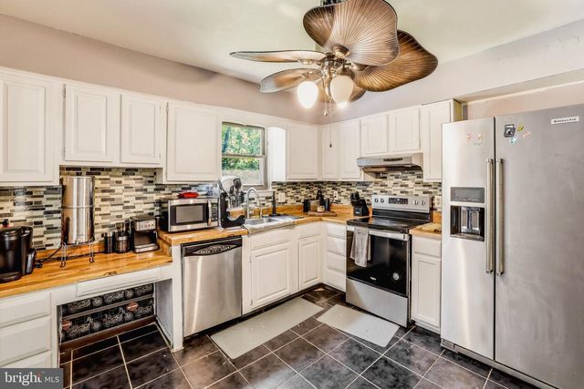 7 MATRO AVE, Berlin, NJ 08009