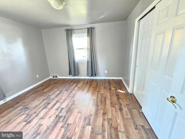 11 DREXEL AVE, Stratford, NJ 08084