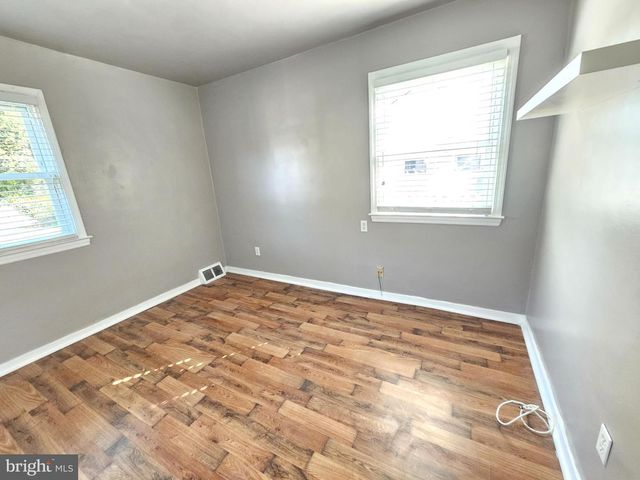 11 DREXEL AVE, Stratford, NJ 08084