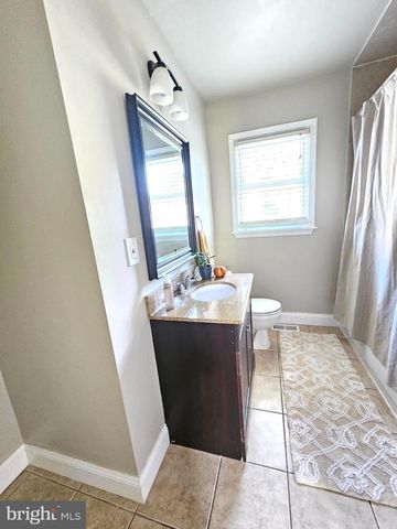 11 DREXEL AVE, Stratford, NJ 08084