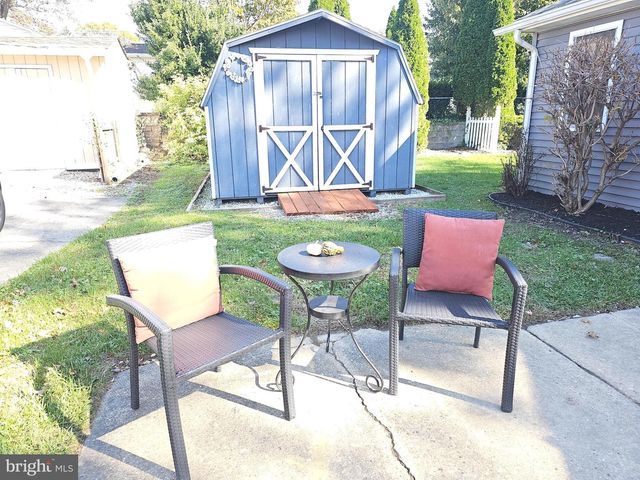 11 DREXEL AVE, Stratford, NJ 08084