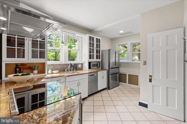 823 BONIFANT ST, Silver Spring, MD 20910