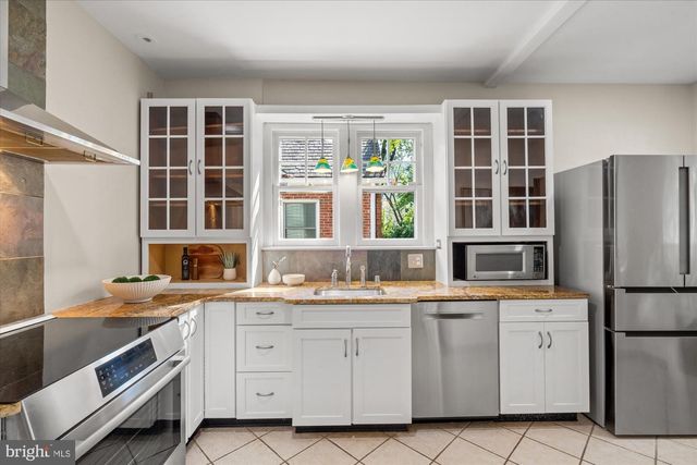 823 BONIFANT ST, Silver Spring, MD 20910