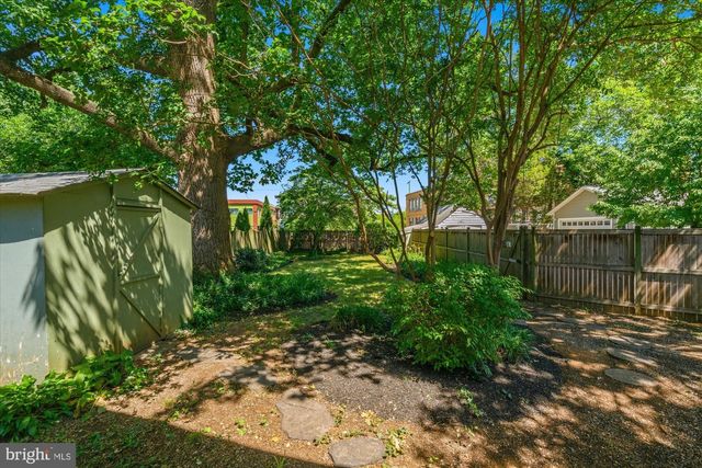 823 BONIFANT ST, Silver Spring, MD 20910