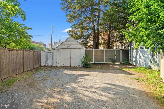 823 BONIFANT ST, Silver Spring, MD 20910