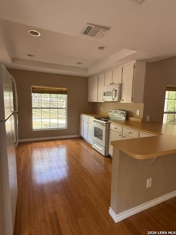248 FOX HALL LN, San Antonio, TX 78213