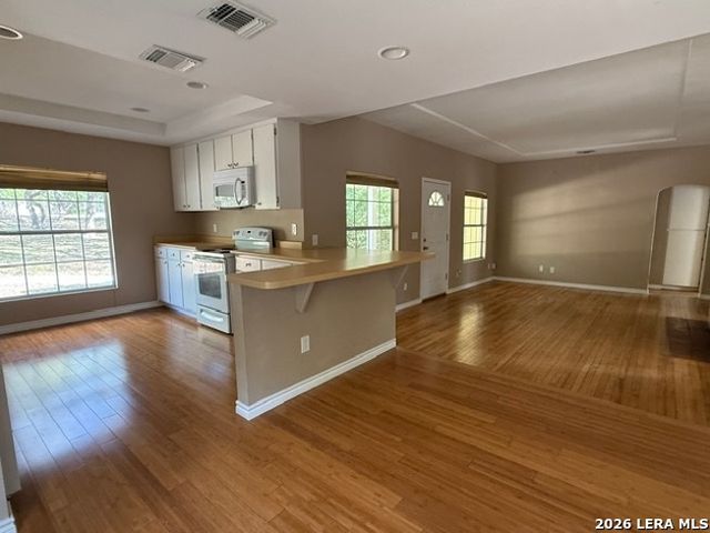 248 FOX HALL LN, San Antonio, TX 78213