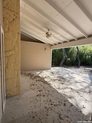 248 FOX HALL LN, San Antonio, TX 78213
