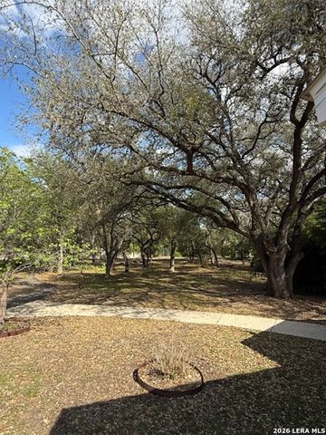 248 FOX HALL LN, San Antonio, TX 78213