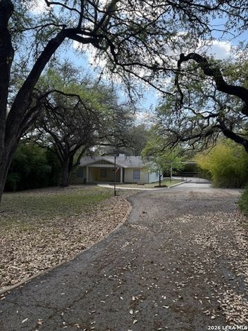 248 FOX HALL LN, San Antonio, TX 78213