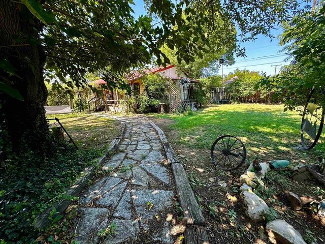 510 E PECAN, Seymour, TX 76380