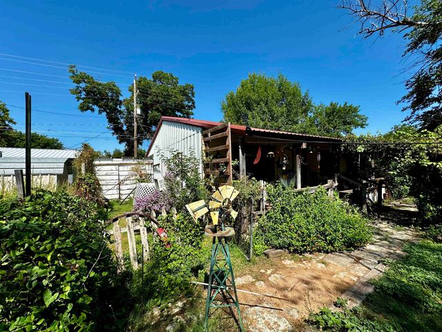 510 E PECAN, Seymour, TX 76380