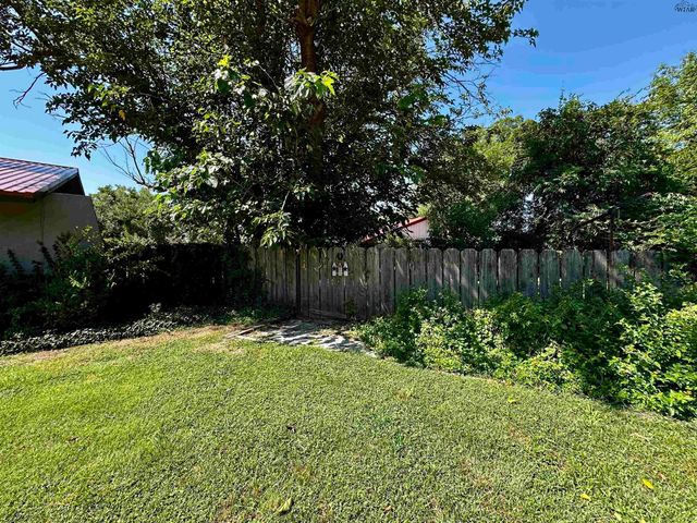 510 E PECAN, Seymour, TX 76380