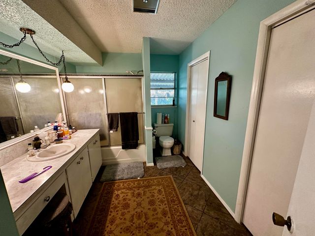 510 E PECAN, Seymour, TX 76380