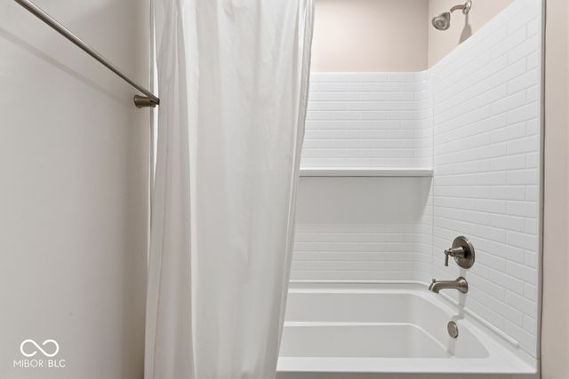 106 Sedona Drive, Bargersville, IN 46106