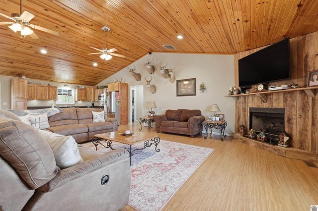 1340 Nunn Switch, Marion, KY 42064