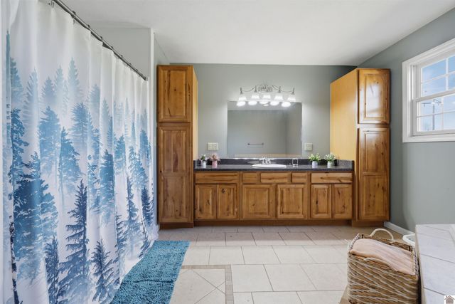 1340 Nunn Switch, Marion, KY 42064